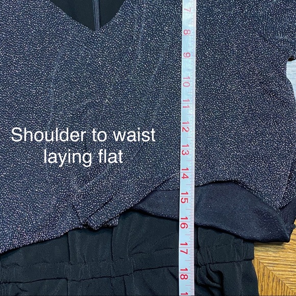 Karen Kane Sparkle Starlight Silver / Black
Cold Shoulder Jumpsuit
Size S - Picture 7 of 15